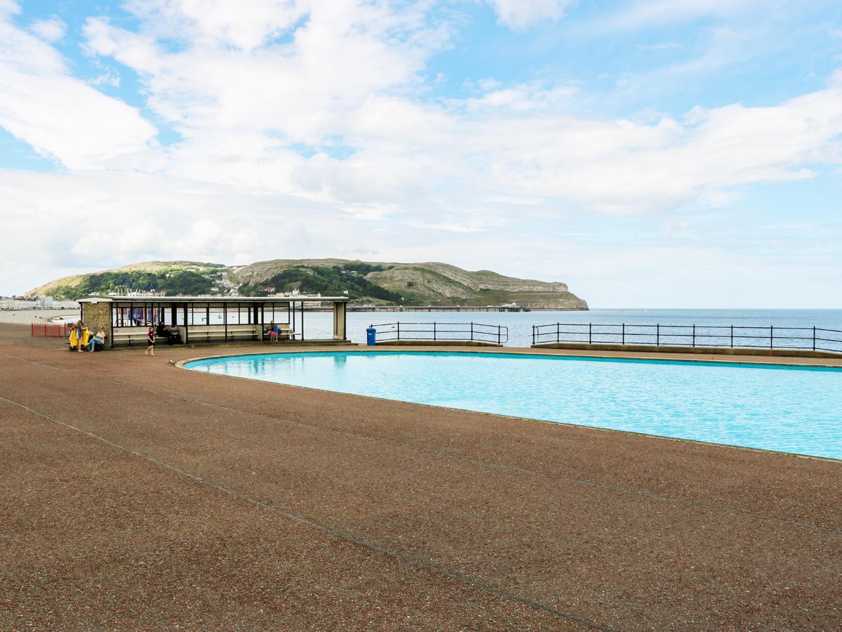 Little Orme View Apartment Llandudno Exterior photo